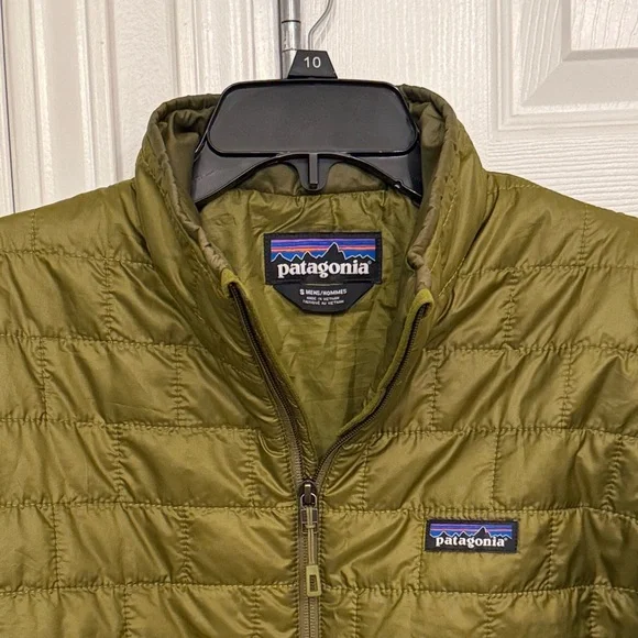 PATAGONIA Men's Nano Puff Jacket in Pond Green Sz S - NWOT!! - Picture 5 of 10